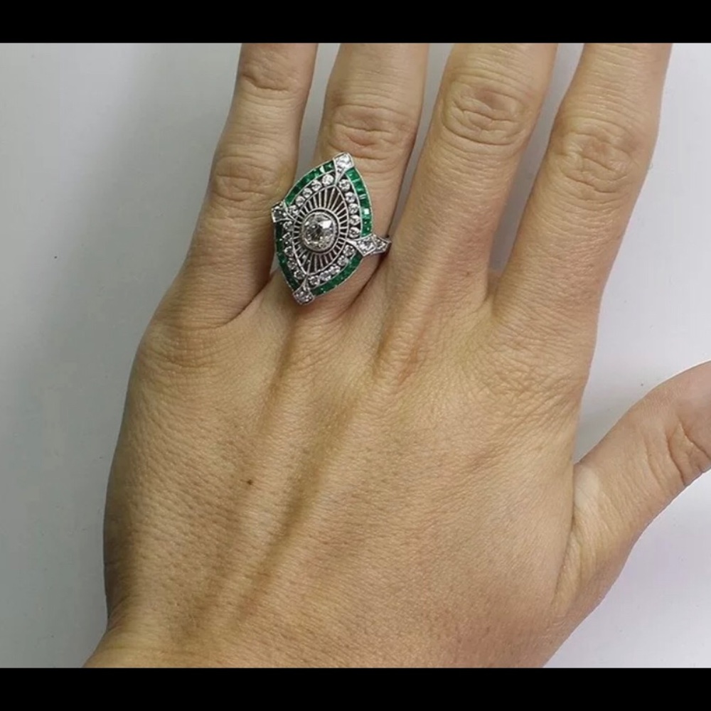 Gorgeous Ring - Picture 2 of 3